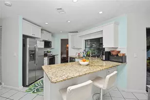 6456 Tarawa Dr, Sarasota, FL 34241 - Photo 15