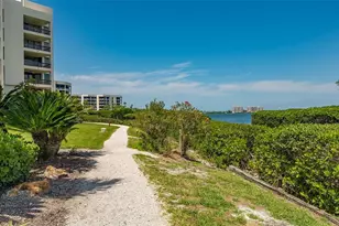 2120 Harbourside Dr, Longboat Key, FL 34228 - Photo 27