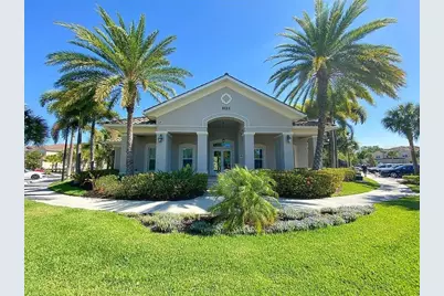 3104 Oriole Drive #101, Sarasota, FL 34243 - Photo 3