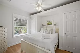 246 Gladiolus St, Anna Maria, FL 34216 - Photo 37