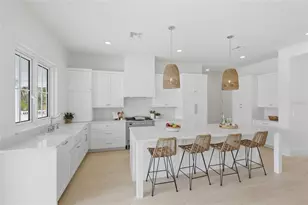 680 Key Royale Dr, Holmes Beach, FL 34217 - Photo 13