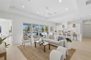 680 Key Royale Dr, Holmes Beach, FL 34217 - Photo 11