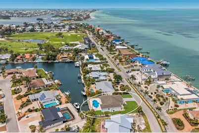 680 Key Royale Drive, Holmes Beach, FL 34217 - Photo 57