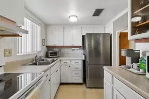 1808 Restful Dr, Bradenton, FL 34207 - Photo 3