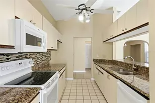 3804 41st Ave W, Bradenton, FL 34205 - Photo 11