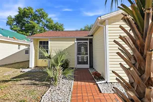 3804 41st Ave W, Bradenton, FL 34205 - Photo 3