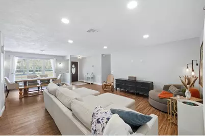 9811 28th Avenue E, Palmetto, FL 34221 - Photo 11