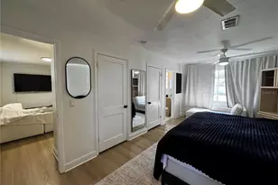 3008 Hillview St, Sarasota, FL 34239 - Photo 11