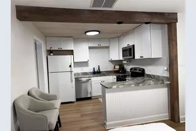 3008 Hillview Street, Sarasota, FL 34239 - Photo 5