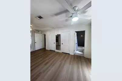 3008 Hillview Street, Sarasota, FL 34239 - Photo 15