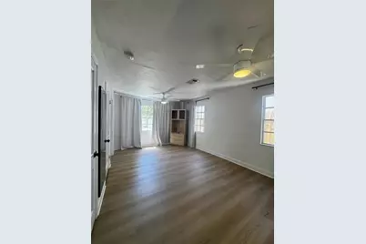 3008 Hillview Street, Sarasota, FL 34239 - Photo 13