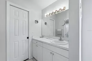 4205 Castlebridge Ln, Sarasota, FL 34238 - Photo 17