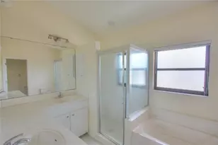 6907 Ranch Rd, Sarasota, FL 34243 - Photo 5