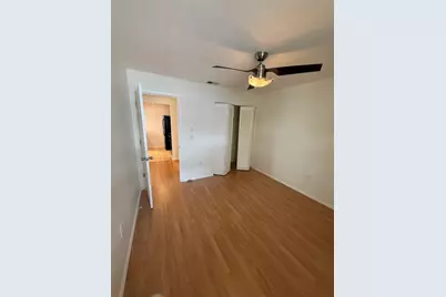 3833 59th Avenue W, Bradenton, FL 34210 - Photo 9