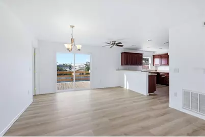 515 46th Street W, Palmetto, FL 34221 - Photo 7