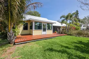 7030 Poinsettia Ave, Longboat Key, FL 34228 - Photo 1