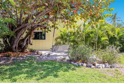 7030 Poinsettia Avenue, Longboat Key, FL 34228 - Photo 37