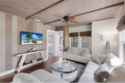 7030 Poinsettia Avenue, Longboat Key, FL 34228 - Photo 11