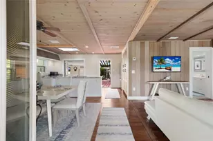 7030 Poinsettia Ave, Longboat Key, FL 34228 - Photo 7