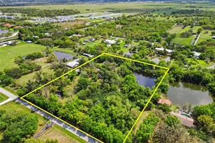 7336 Curlew St, Sarasota, FL 34241 - Photo 1