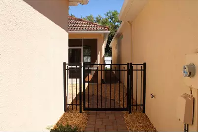 7803 33rd Street E, Sarasota, FL 34243 - Photo 29