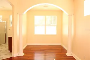 7803 33rd St E, Sarasota, FL 34243 - Photo 15