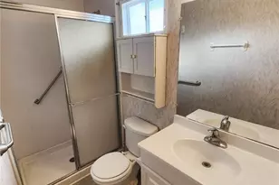 3220 Sweet Gum Terrace, Sarasota, FL 34237 - Photo 9