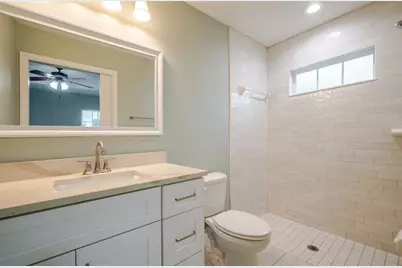 1101 2nd Street W, Bradenton, FL 34205 - Photo 7