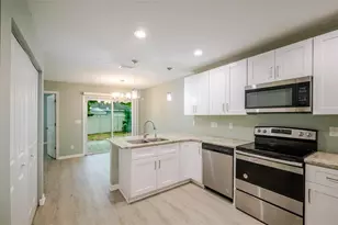 1101 2nd St W, Bradenton, FL 34205 - Photo 11
