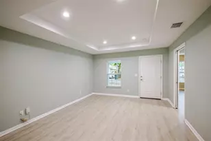 1101 2nd St W, Bradenton, FL 34205 - Photo 17