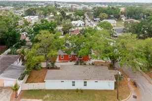 1101 2nd St W, Bradenton, FL 34205 - Photo 9