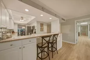 633 Alhambra Rd, Venice, FL 34285 - Photo 13