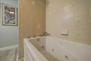 633 Alhambra Rd, Venice, FL 34285 - Photo 45