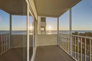 633 Alhambra Rd, Venice, FL 34285 - Photo 29