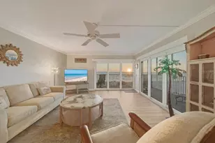 633 Alhambra Rd, Venice, FL 34285 - Photo 3