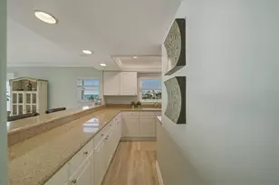 633 Alhambra Rd, Venice, FL 34285 - Photo 17