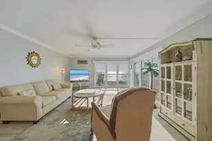 633 Alhambra Rd, Venice, FL 34285 - Photo 7