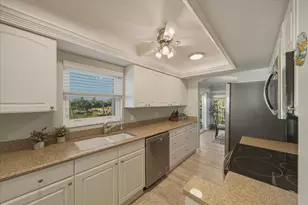 633 Alhambra Rd, Venice, FL 34285 - Photo 23