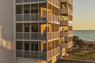 633 Alhambra Rd, Venice, FL 34285 - Photo 67