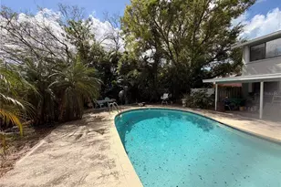 10003 133rd St, Seminole, FL 33776 - Photo 9