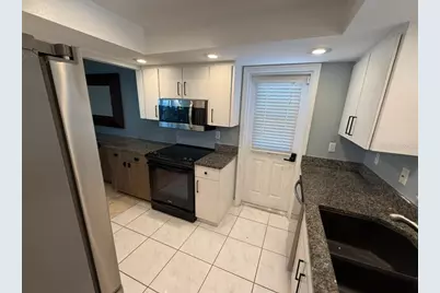 5835 Tidewood Avenue #16, Sarasota, FL 34231 - Photo 11