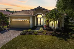 12410 Thornhill Ct, Lakewood Ranch, FL 34202 - Photo 1