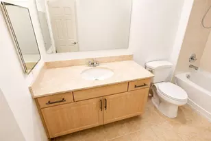 1064 N Tamiami Trl, Sarasota, FL 34236 - Photo 23