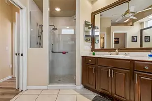 566 Planters Manor Way, Bradenton, FL 34212 - Photo 37