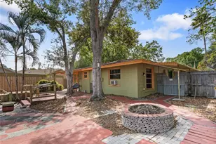 4311 Foremere Pl, Sarasota, FL 34231 - Photo 21
