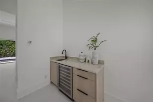 3500 Bay Shore Rd, Sarasota, FL 34234 - Photo 13