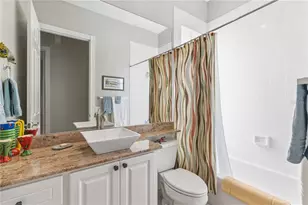 5696 Ferrara Dr, Sarasota, FL 34238 - Photo 29