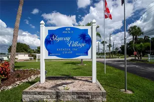 420 49th Street E, Palmetto, FL 34221 - Photo 45