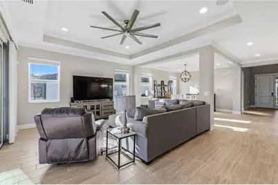 17109 Sweetwater Village Drive, Lakewood Ranch, FL 34211 - Photo 7