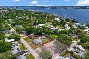 1615 5th St W, Palmetto, FL 34221 - Photo 1